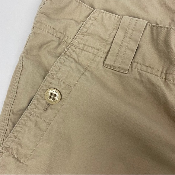 Roxy Khaki Cargo Capri Pants 🟡 - Picture 2 of 8